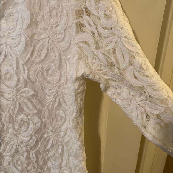 Chico's White 3/4 Sleeve Boxy Blouse - Picture 2 of 4